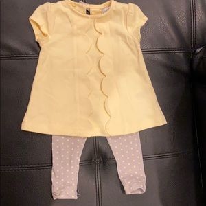 Baby girl outfit pant set. Size 3-6 months